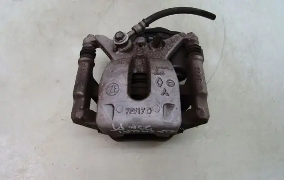 Nissan Qashqai J12 Rear brake caliper 440006RA0B