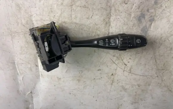 Mitsubishi Pajero Sport I Wiper control stalk