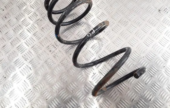 Toyota Previa (XR30, XR40) II Front coil spring