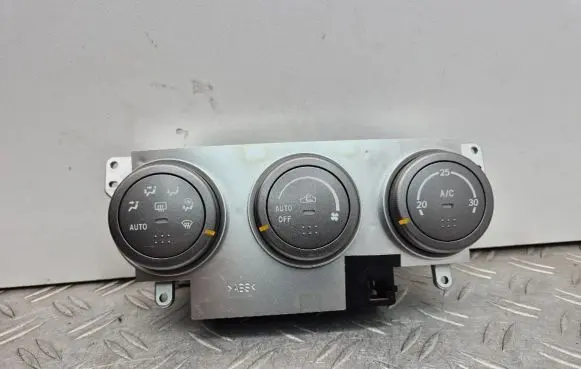 Subaru Impreza II Climate control unit 72311FE070