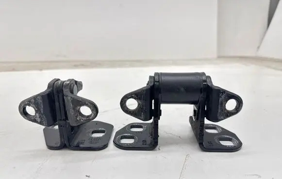 Tesla Model S Front door hinge set 
