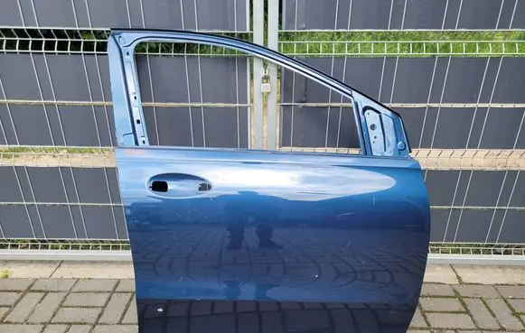 Mercedes-Benz B W247 Front door