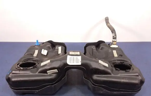 Ford Mustang V Fuel tank 