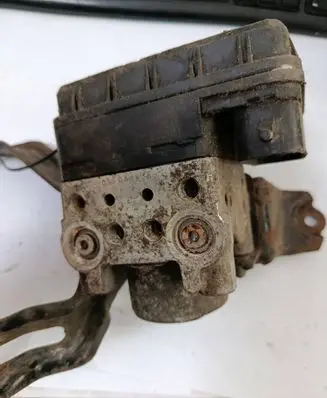Toyota RAV 4 (XA20) ABS Pump 4451042060