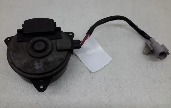 Toyota Avensis T270 Radiator cooling fan shroud 163630R040