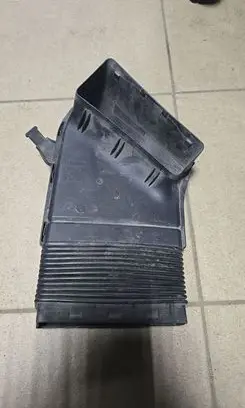 Audi A4 S4 B6 8E 8H Air intake hose/pipe 8E0129617D