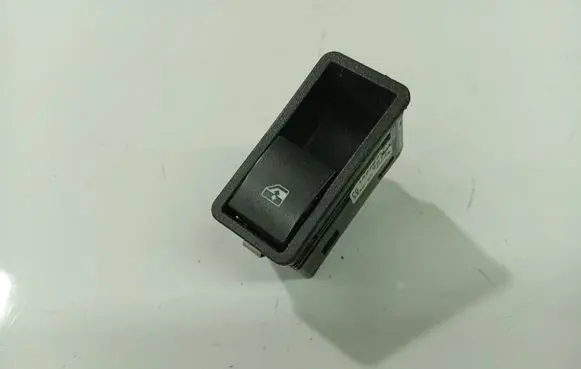 Opel Zafira B Electric window control switch 13228711