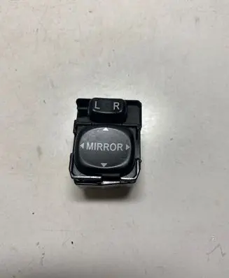 Toyota Yaris Wing mirror switch 183574