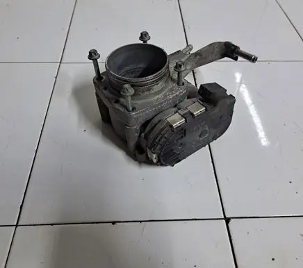 Mercedes-Benz A W169 Throttle valve 0280750175 A2661410525
