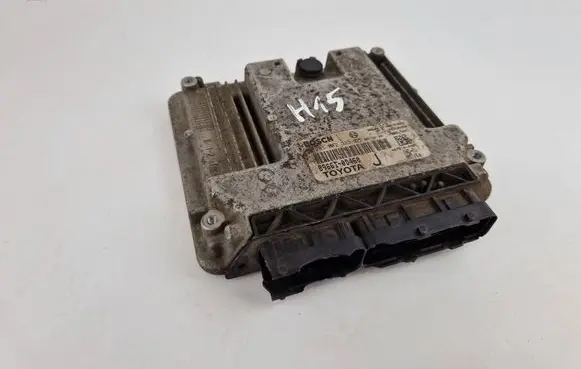 Toyota Yaris Engine control unit/module 896610D460 0281012323