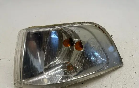 Front indicator light