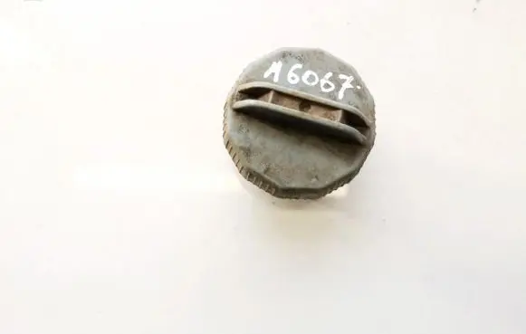 Mazda 323 F Fuel tank filler cap 