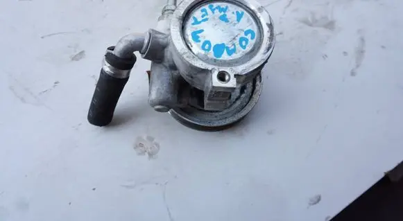 Opel Combo D Power steering pump 28260427