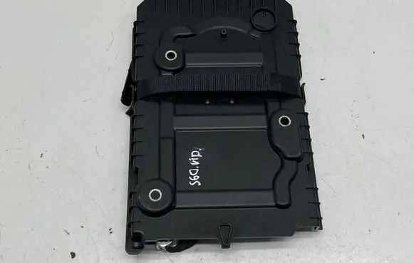 Volvo S60 Battery tray 31479348