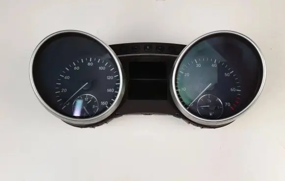 Mercedes-Benz ML W164 Speedometer (instrument cluster) A1645400947 A1645400611 A2514420221