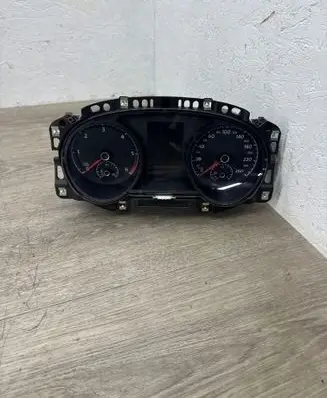Volkswagen Golf VII Speedometer (instrument cluster) 5G1920741 VDD024300