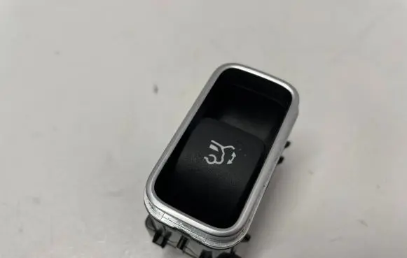 Mercedes-Benz GLE W167 Tailgate opening switch A1678205702