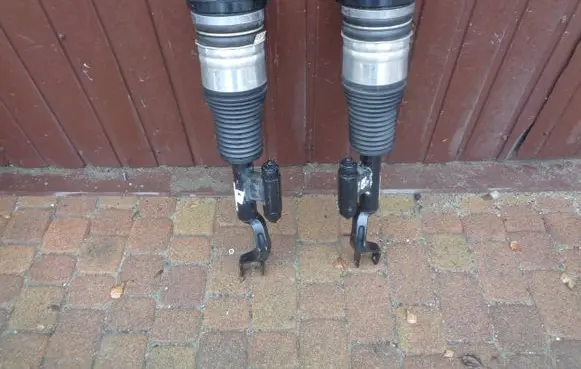 Mercedes-Benz E W214 Front air suspension shock absorber A2143203403 2407200045471