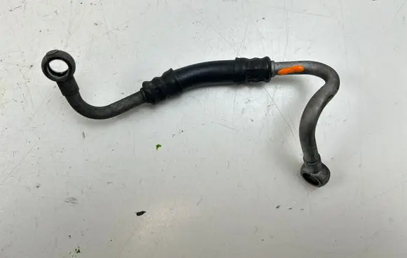 BMW 3 F30 F35 F31 Turbo turbocharger oiling pipe/hose 