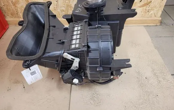 KIA Carens I Interior heater climate box assembly