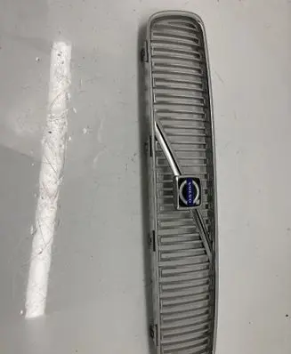 Volvo V50 Front grill 08678556