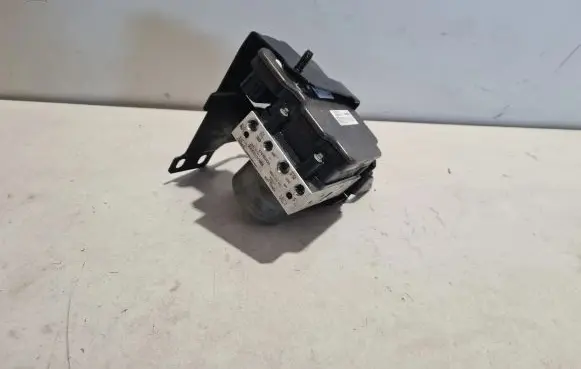 Maserati Ghibli ABS Pump 6701534340