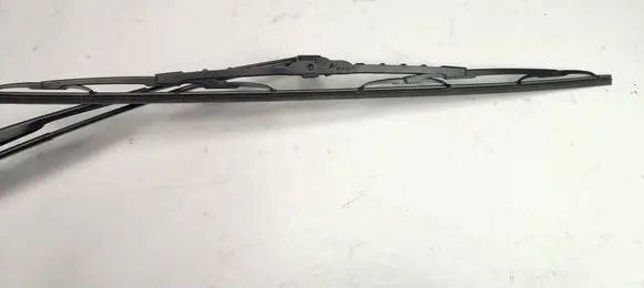 Maserati Quattroporte Front wiper blade arm 0280752285