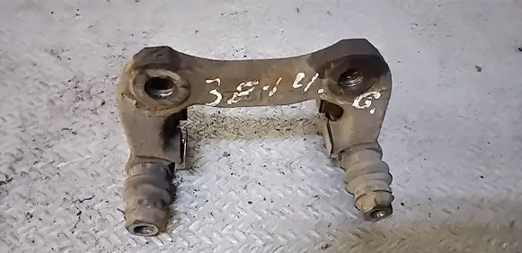 Renault Clio III Brake caliper pad carrier rear 