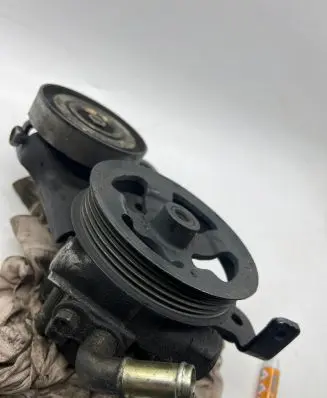 Toyota Avensis T250 Power steering pump