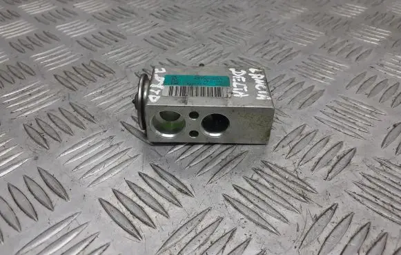 Lancia Delta III Air conditioning (A/C) expansion valve 52207290