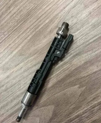 BMW 3 E46 Fuel injectors set 0261500186