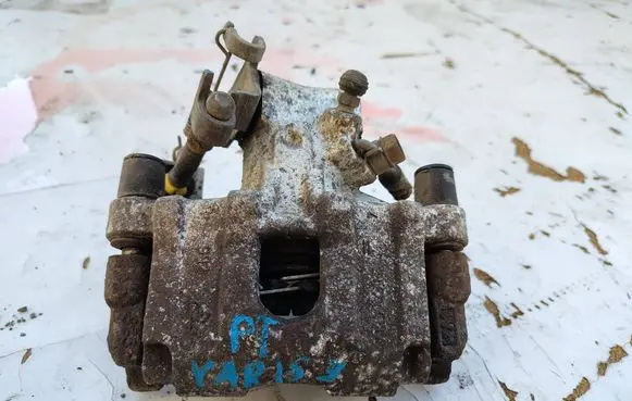 Toyota Yaris Rear brake caliper