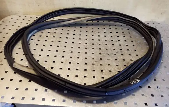 Citroen C4 Grand Picasso Front door rubber seal