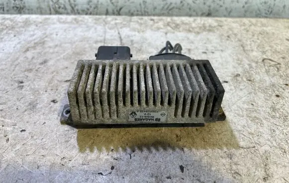 Renault Megane III Glow plug pre-heat relay RCS812 8200558438A