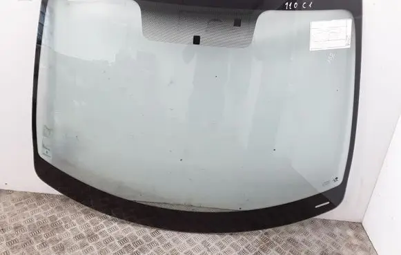 Renault Clio III Front windscreen/windshield window 43R001409 DOT39 AS1