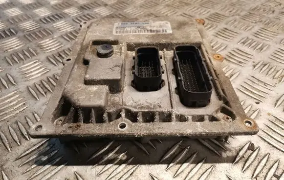 Smart ForTwo I Engine control unit/module 0003107V007