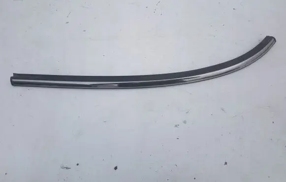 Mini Cooper Countryman R60 Front arch trim 