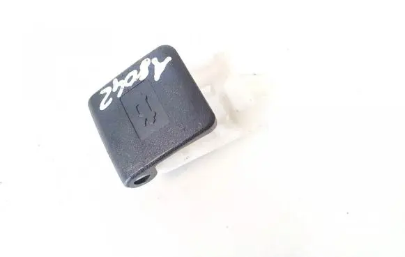 Toyota Avensis T250 Engine bonnet (hood) release handle