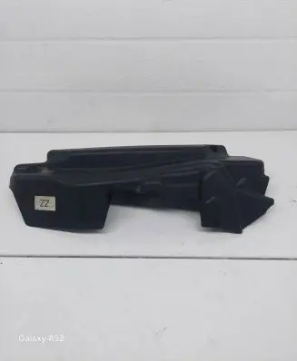 BMW 5 E60 E61 Engine cover (trim) 7788918 14011810