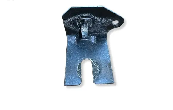 Land Rover Range Rover L405 Fender mounting bracket B009