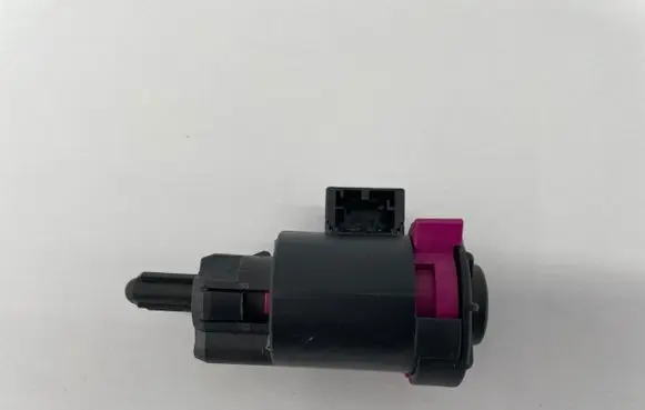 Audi A6 S6 C6 4F Brake pedal sensor switch 1468996 4F0945459B
