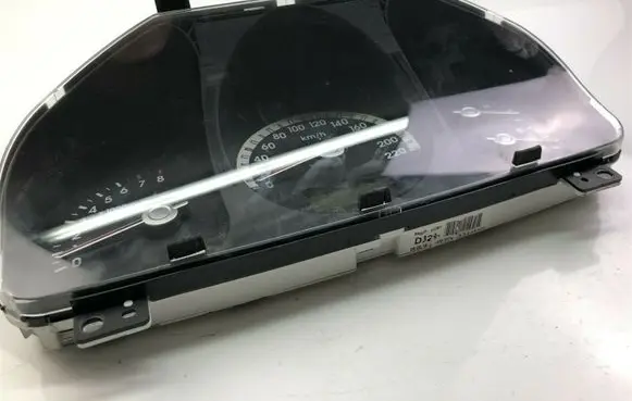 KIA Spectra Speedometer (instrument cluster) 940031F291 F1994
