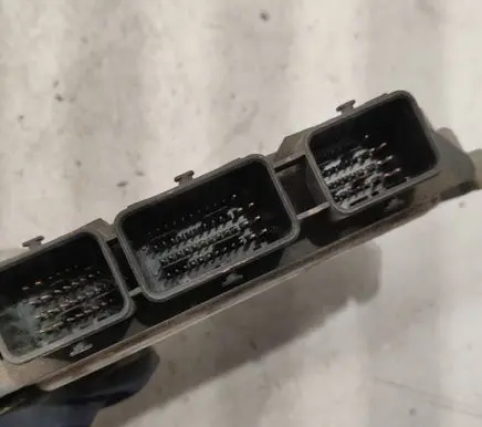 Engine ECU kit and lock set