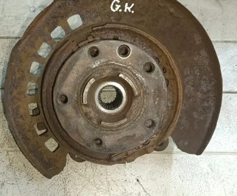 Audi Q7 4L Rear wheel hub spindle/knuckle 
