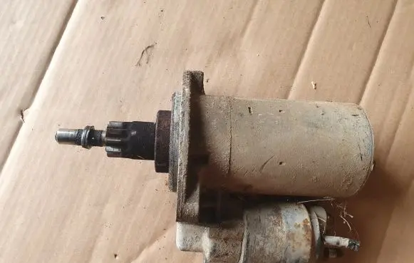Volkswagen PASSAT B4 Starter motor 02A911023EX 02A911023H