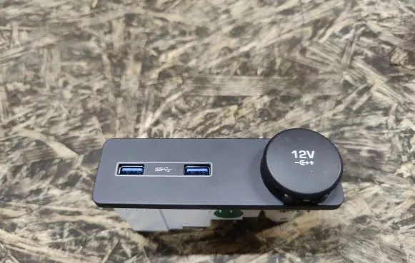 USB socket connector