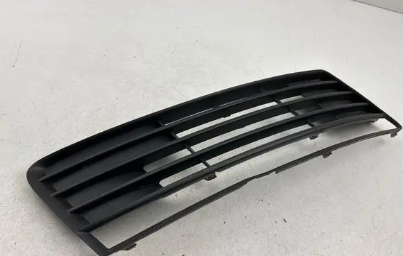 Audi Q7 4L Front bumper lower grill 4L0807698