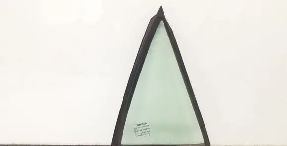 Toyota Auris 150 Rear vent window glass 