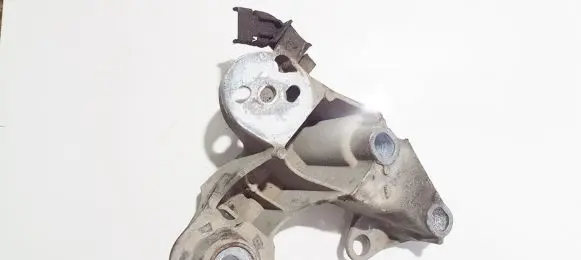 Audi A6 S6 C5 4B Engine mounting bracket 8e0199352d