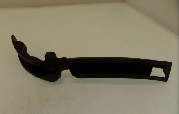 Volkswagen PASSAT B6 Front bumper mounting bracket 3C0807177